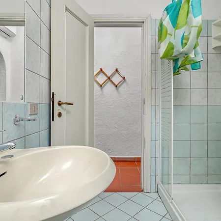 Marineledda Belvedere Apartman Marinella